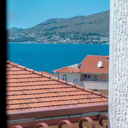 Apartment Beata Sea View