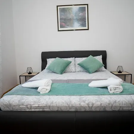 Beata Sea View Apartment *