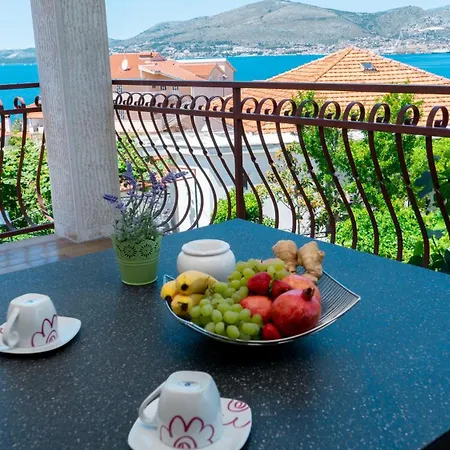 Apartment Beata Sea View Trogir